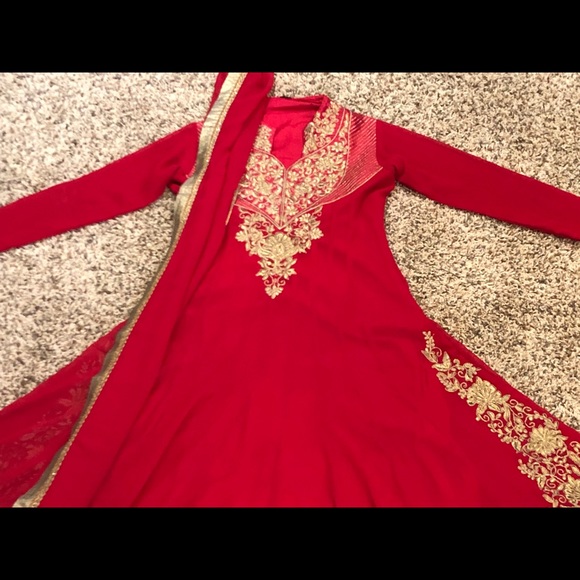 Indian Gown Outfit - Churidar - Picture 2 of 2